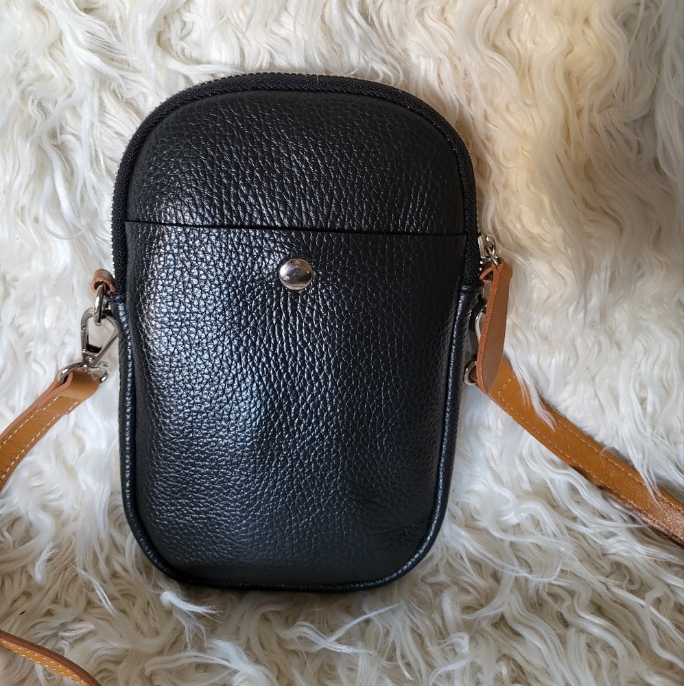 Divina Firenze Crossbody Italian Made Leather Black and Tan Small Bag - Picture 3 of 16